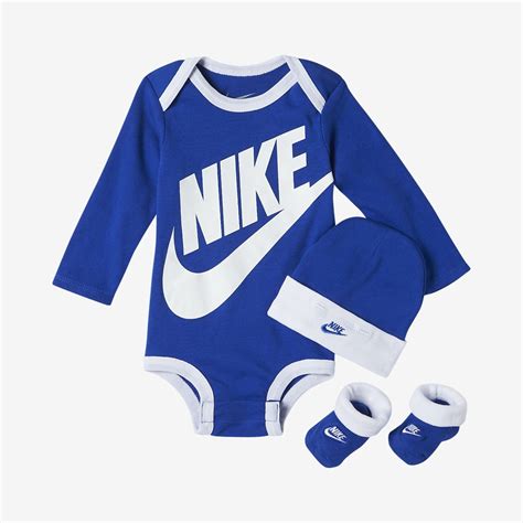 newborn baby boy Nike clothes